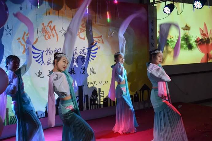 mmexport1573657149878